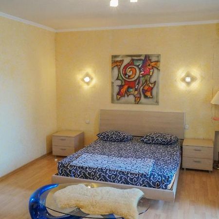 Apartment Triokhsviatytelskaya Street 3 Kijev Kültér fotó