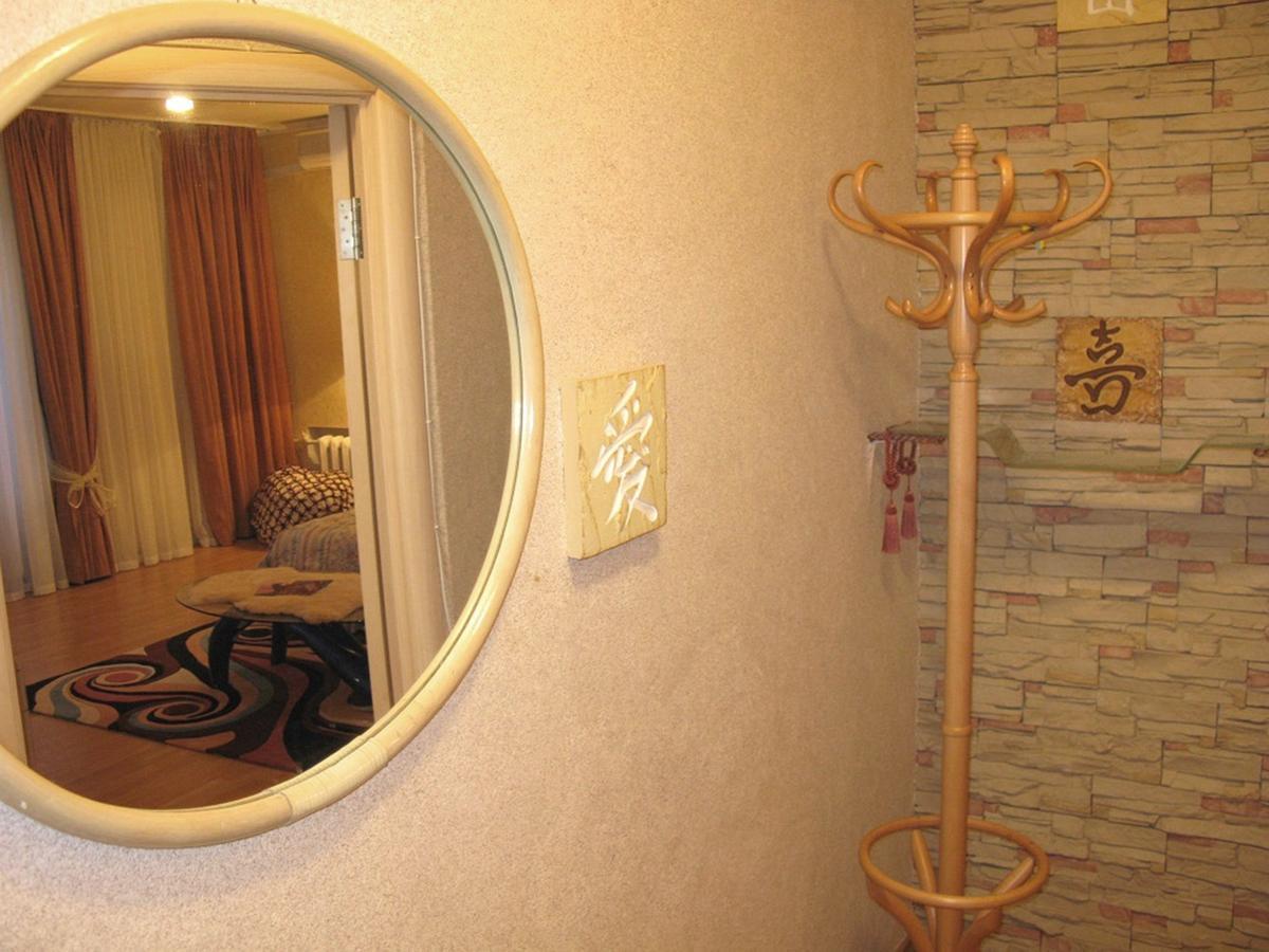 Apartment Triokhsviatytelskaya Street 3 Kijev Kültér fotó